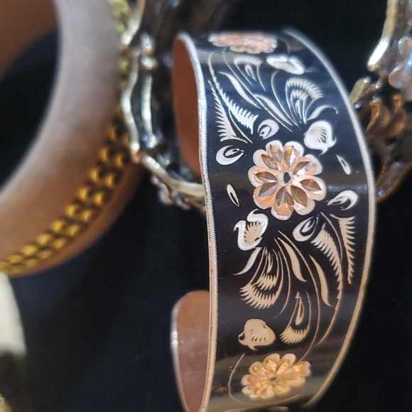 Bracelet/ Bangle Bundle - Picture 4 of 8